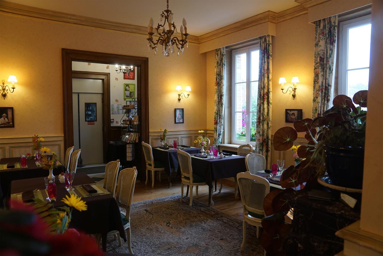 Hotel Restaurant La Sauldraie Salbris Bagian luar foto